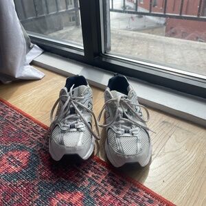 New Balance 530 White Silver Navy Sz M 7